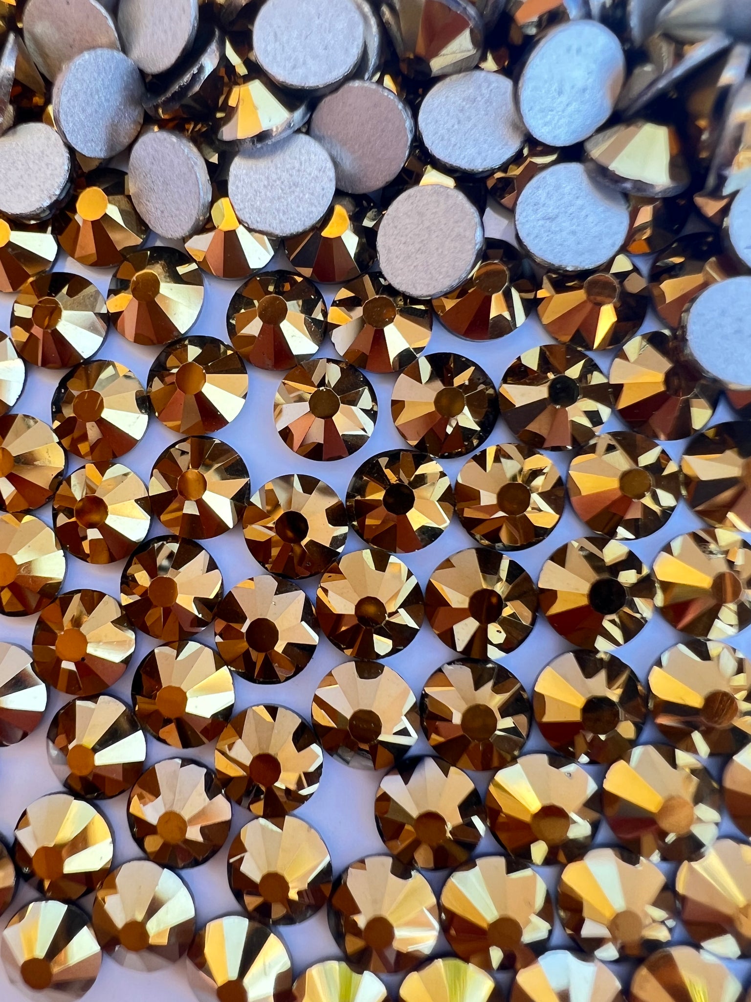 Goldmine- Metallic Glass Stones